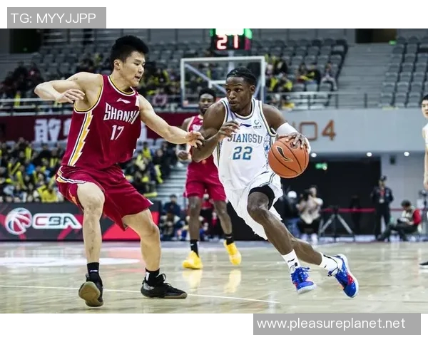 上海篮球队强势领跑联赛积分榜以93分稳居第一位置 上海篮球队强势领跑联赛积分榜以93分稳居第一位置