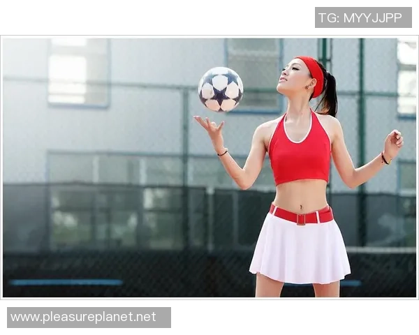 日本长发足球明星的女友揭秘她的魅力与生活点滴