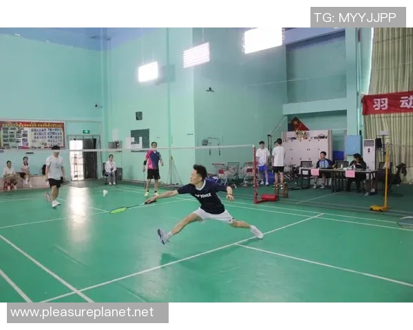 西安羽毛球队奋勇争先的冠军赛之路与背后故事揭秘 西安羽毛球队奋勇争先的冠军赛之路与背后故事揭秘