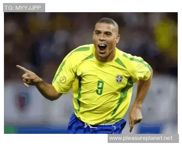 退役足球明星风采回顾合集展现他们辉煌的职业生涯与个人魅力 退役足球明星风采回顾合集展现他们辉煌的职业生涯与个人魅力