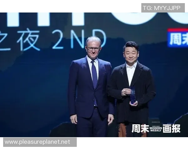 足球明星跨界演绎影视剧的魅力与挑战探索他们在银幕上的精彩表现与影响力 足球明星跨界演绎影视剧的魅力与挑战探索他们在银幕上的精彩表现与影响力