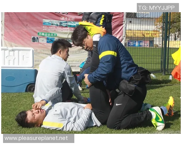 重庆网球队的奋斗历程与杯赛荣耀的背后故事 重庆网球队的奋斗历程与杯赛荣耀的背后故事